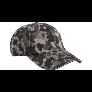Athleta NWT Stealth Camo Training Cap